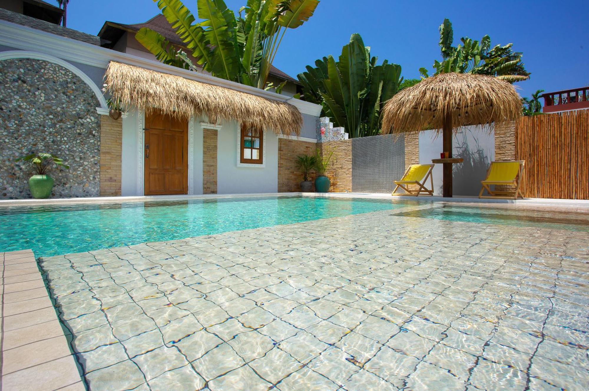 Nagawari Art Maldives Pattaya Villa Na Chom Thian Exterior photo