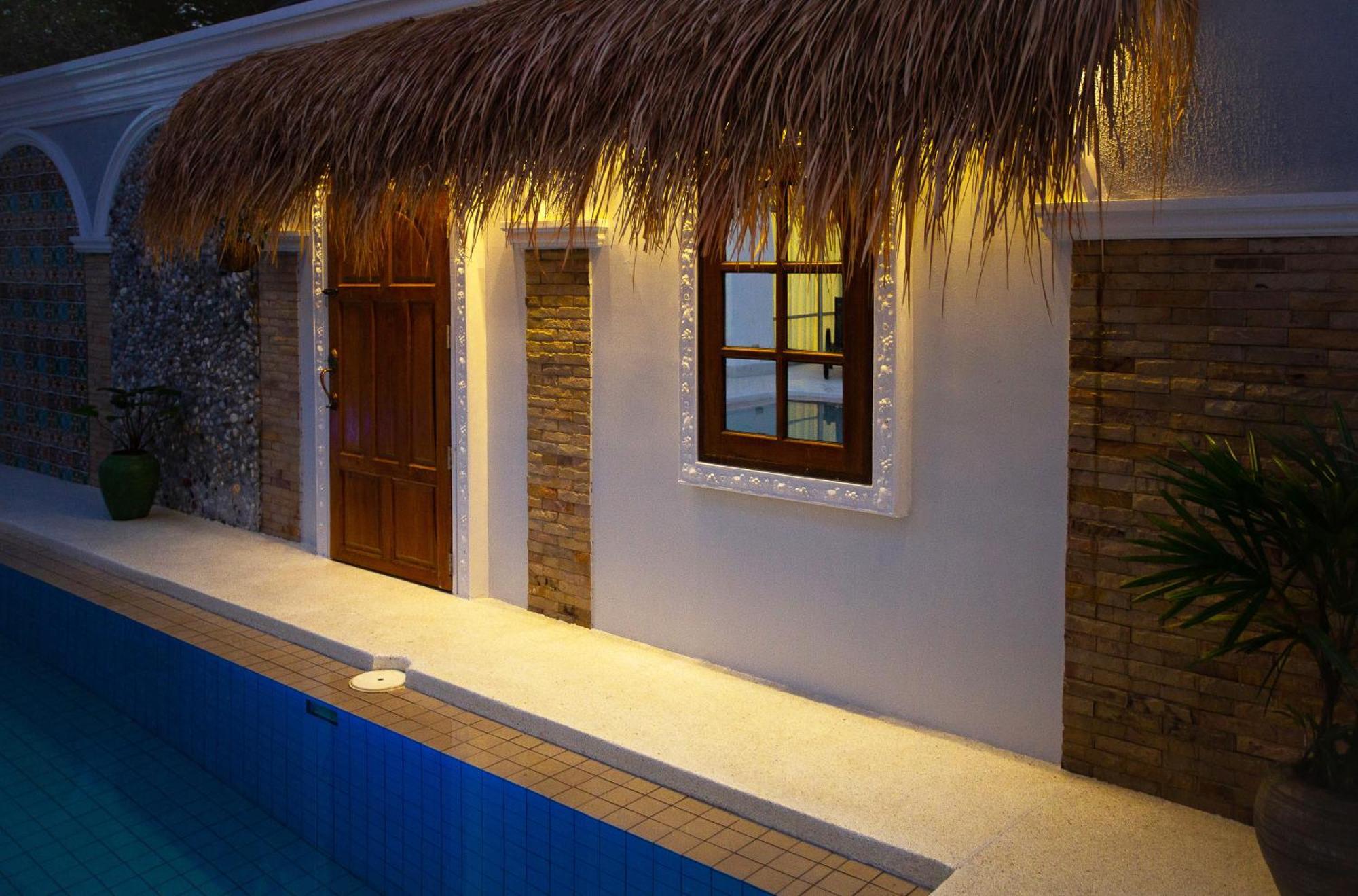 Nagawari Art Maldives Pattaya Villa Na Chom Thian Exterior photo