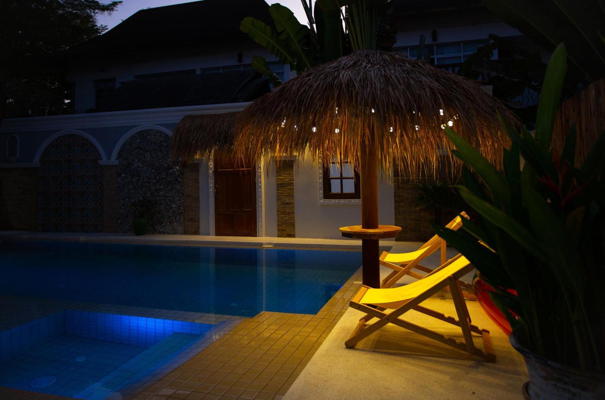 Nagawari Art Maldives Pattaya Villa Na Chom Thian Exterior photo
